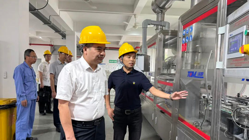 省供銷社黨委委員、監(jiān)事會(huì)主任童日暉赴浙農(nóng)下屬成員企業(yè)調(diào)研